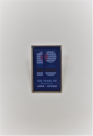 100周年記念ピンバッジ